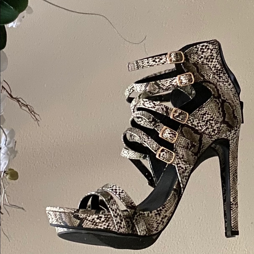 Multistrap Platforms - Picture 2 of 4
